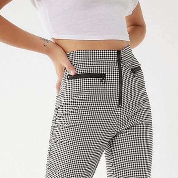 URBAN OUTFITTERS - Susie High-Rise Plaid Pant - Picture 2 of 15